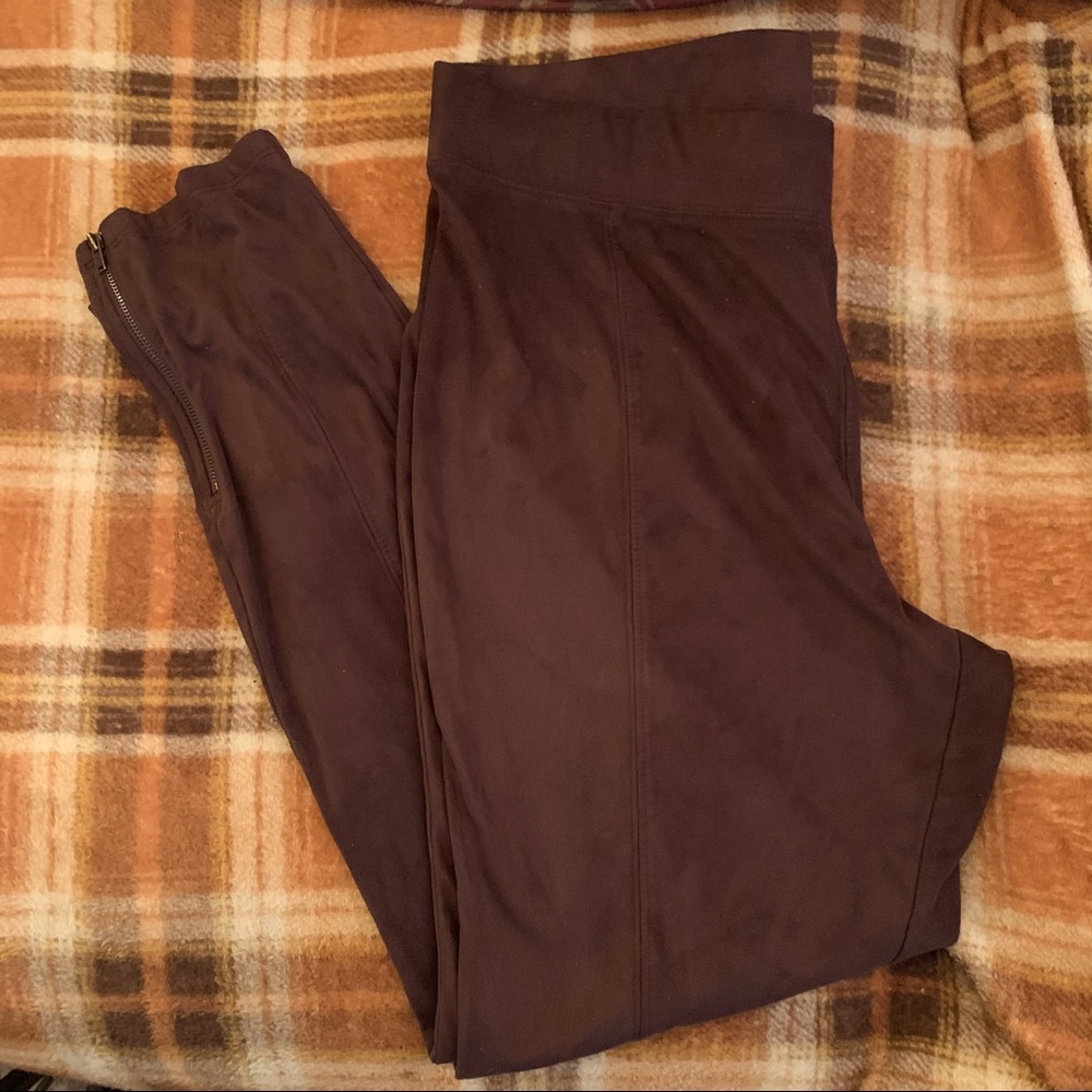Suede Brown Leggings with zipper ankle detail